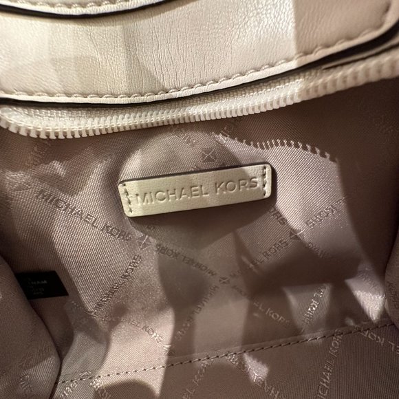 Michael Kors Hamilton MINI Shoulder Crossbody Bag Embossed MK Light Cream - Picture 13 of 16